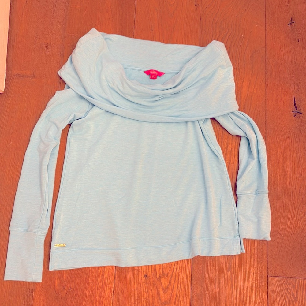 Lily Pulitzer cow neck, top size medium new condition